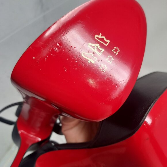 Christian Louboutin Loubi Queen Alta Black Platform Sandal - Picture 16 of 16